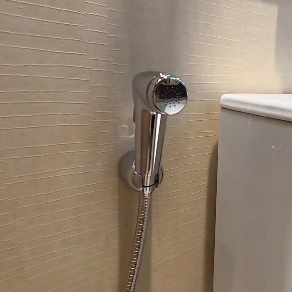 Vòi xịt vệ sinh Caesar BS304CW