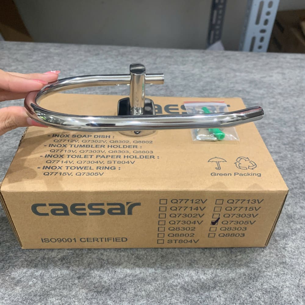 Vòng treo khăn Caesar Q7305V