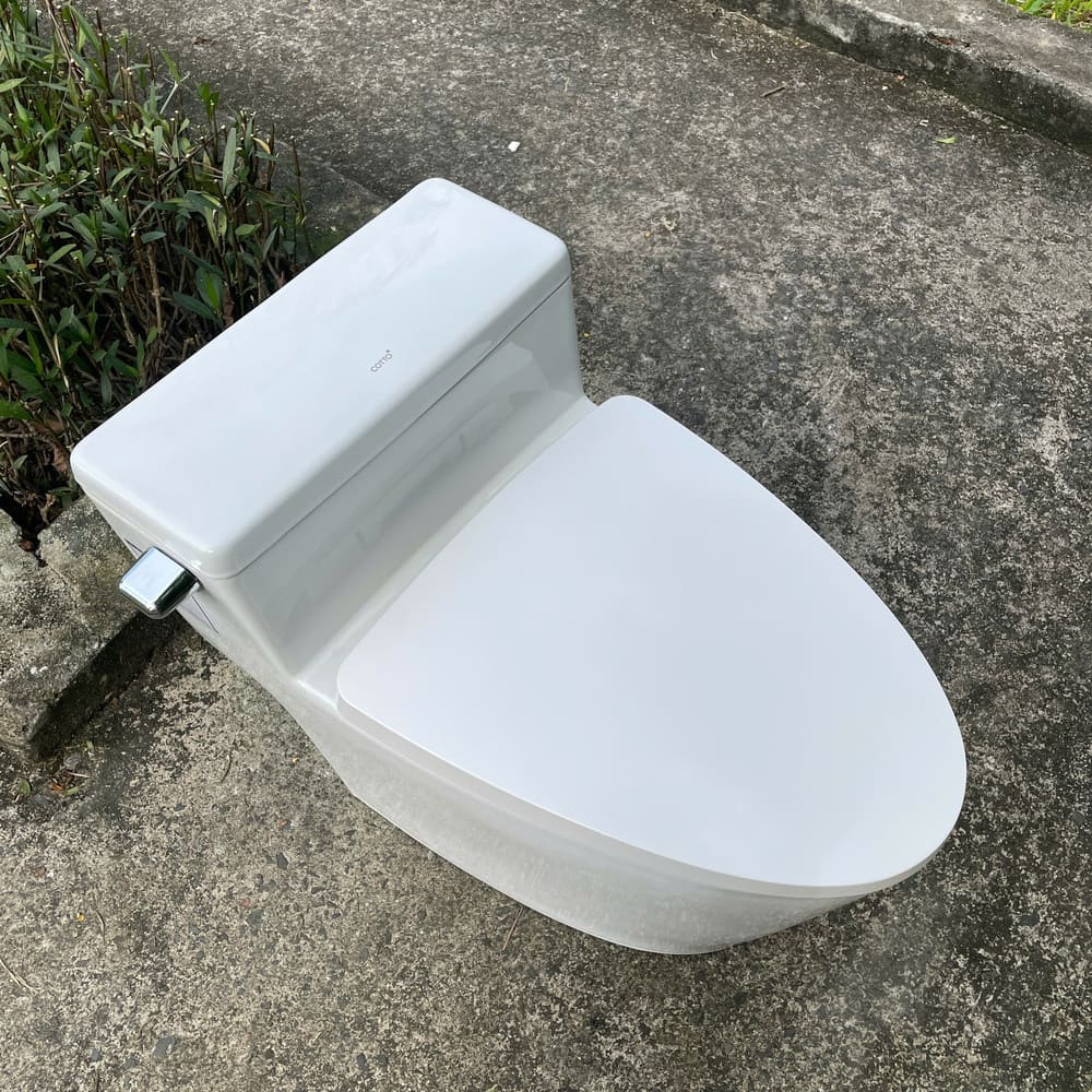 Bồn cầu 1 khối COTTO C105257 nắp êm dòng Riviera Pro