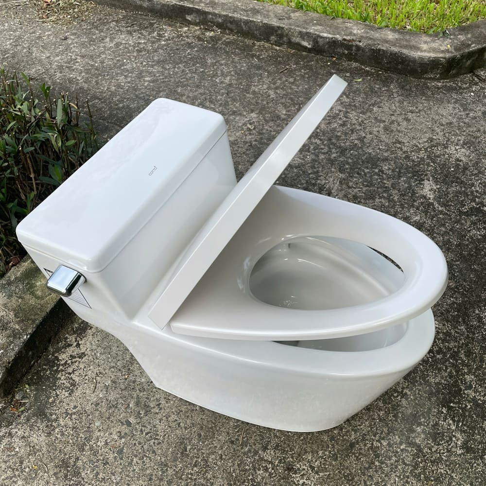 Bồn cầu 1 khối COTTO C105257 nắp êm dòng Riviera Pro