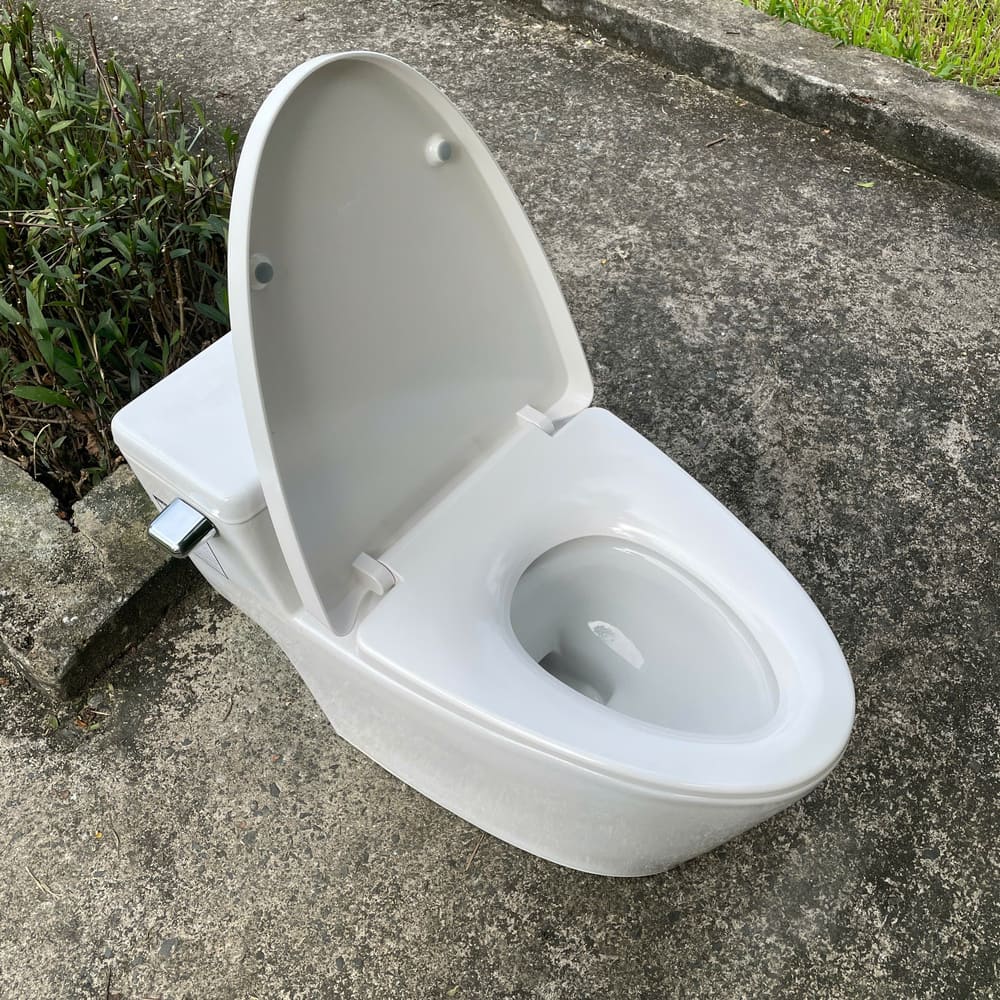 Bồn cầu 1 khối COTTO C105257 nắp êm dòng Riviera Pro