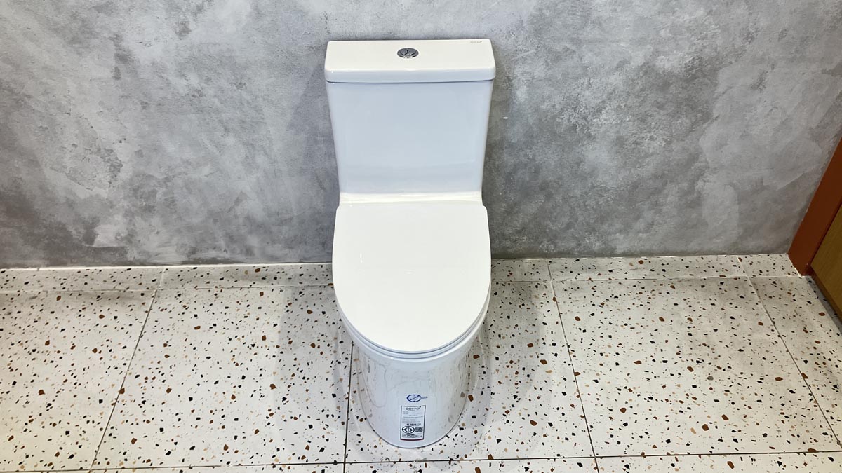 Bồn cầu 1 khối COTTO C105607 nắp êm dòng Vista