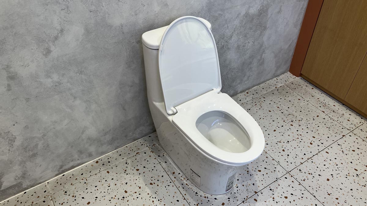 Bồn cầu 1 khối nắp êm COTTO C11001HNOS