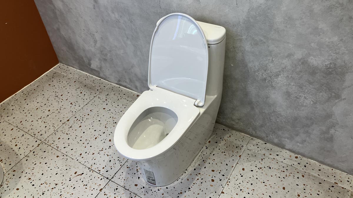 Bồn cầu 1 khối nắp êm COTTO C11001HNOS