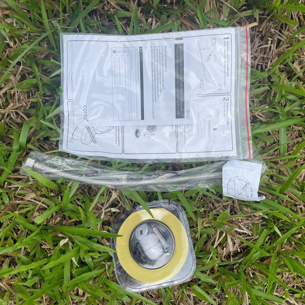 Bồn cầu 1 khối COTTO C11006HOS nắp êm dòng Pair