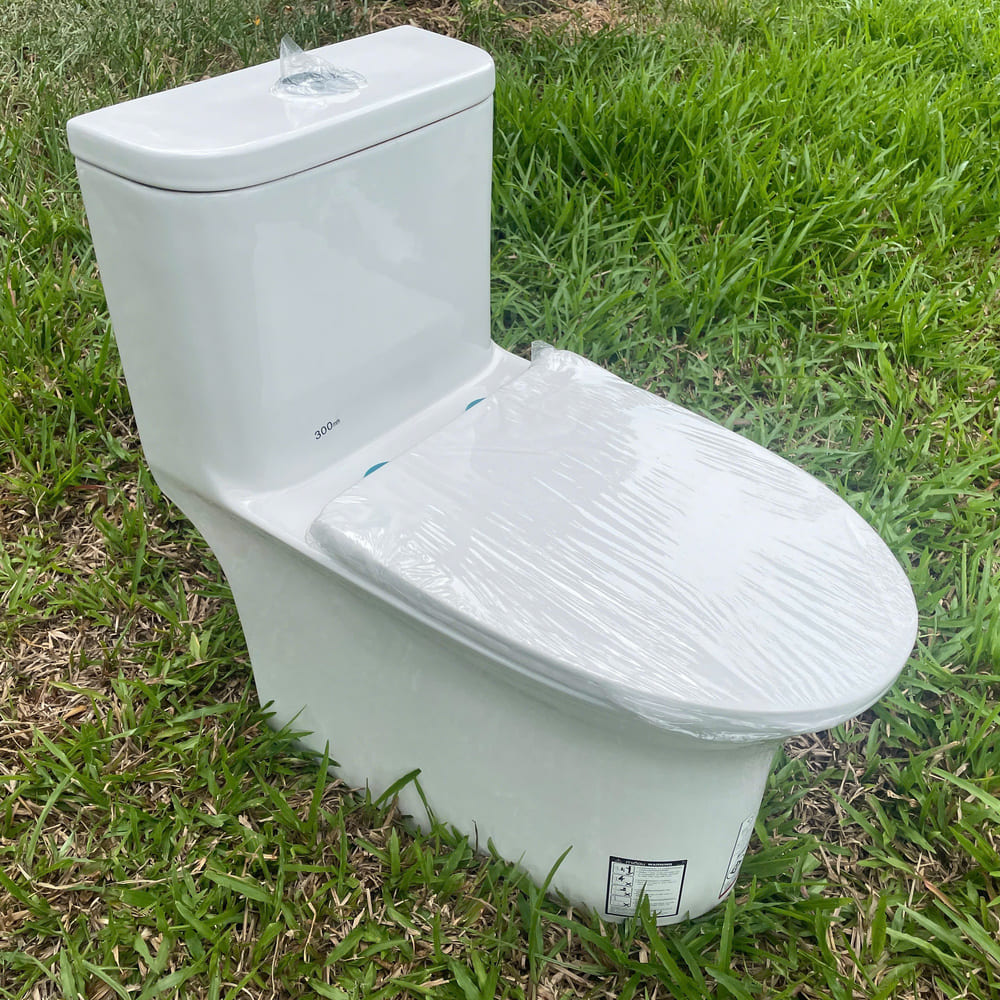 Bồn cầu 1 khối COTTO C11006HOS nắp êm dòng Pair