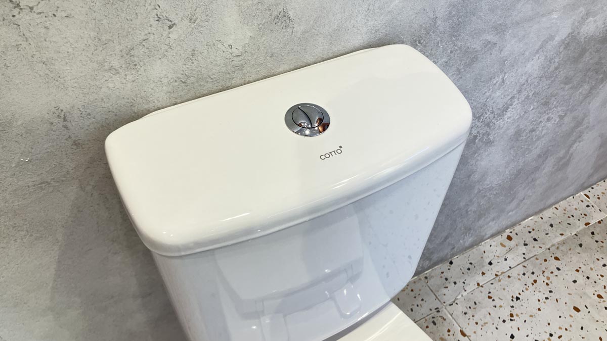 Bồn cầu 2 khối COTTO C13330 nắp êm dòng Sella