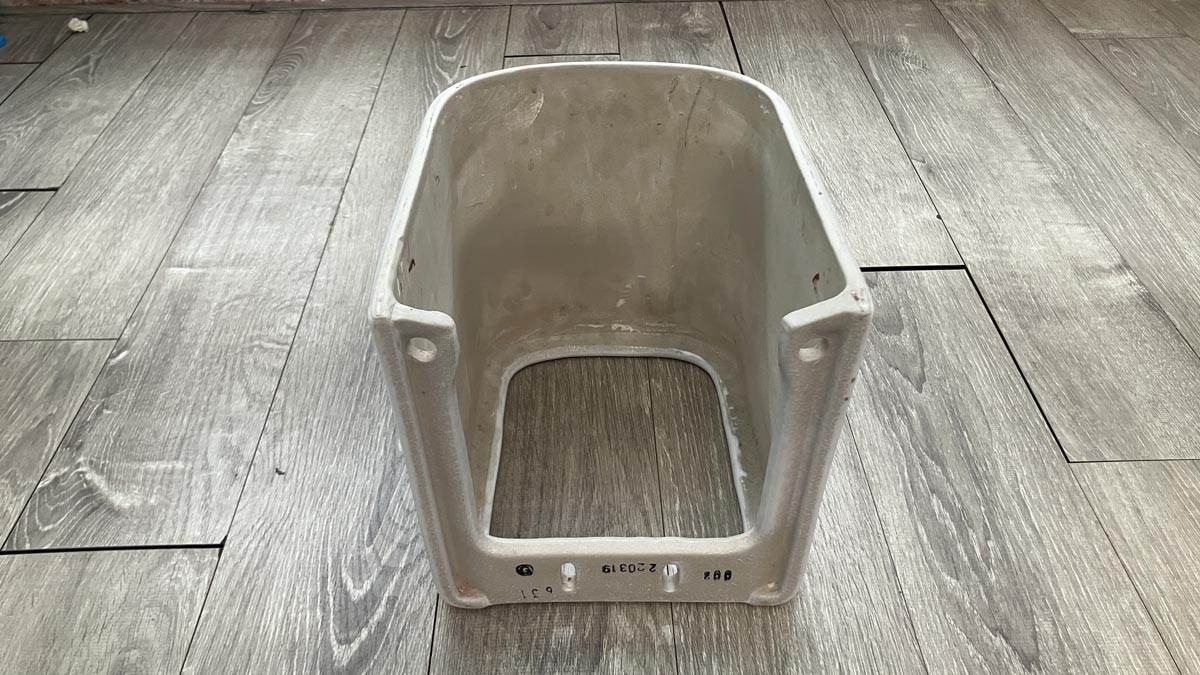 Chân chậu lavabo lửng COTTO C4241