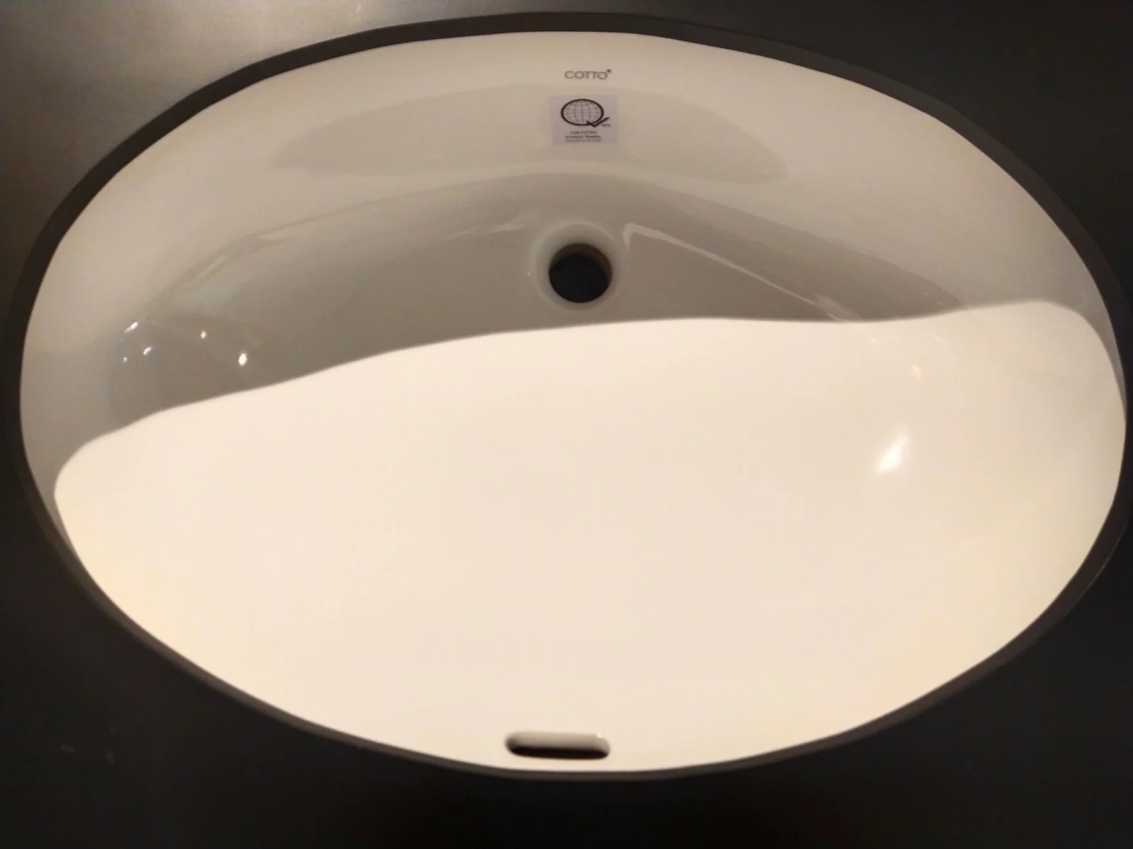 Chậu rửa mặt lavabo âm bàn COTTO C0171