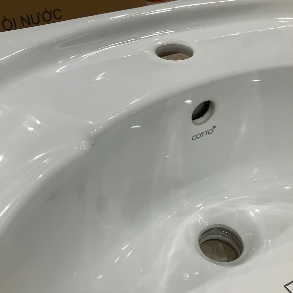 Chậu lavabo treo tường COTTO C012 Ken