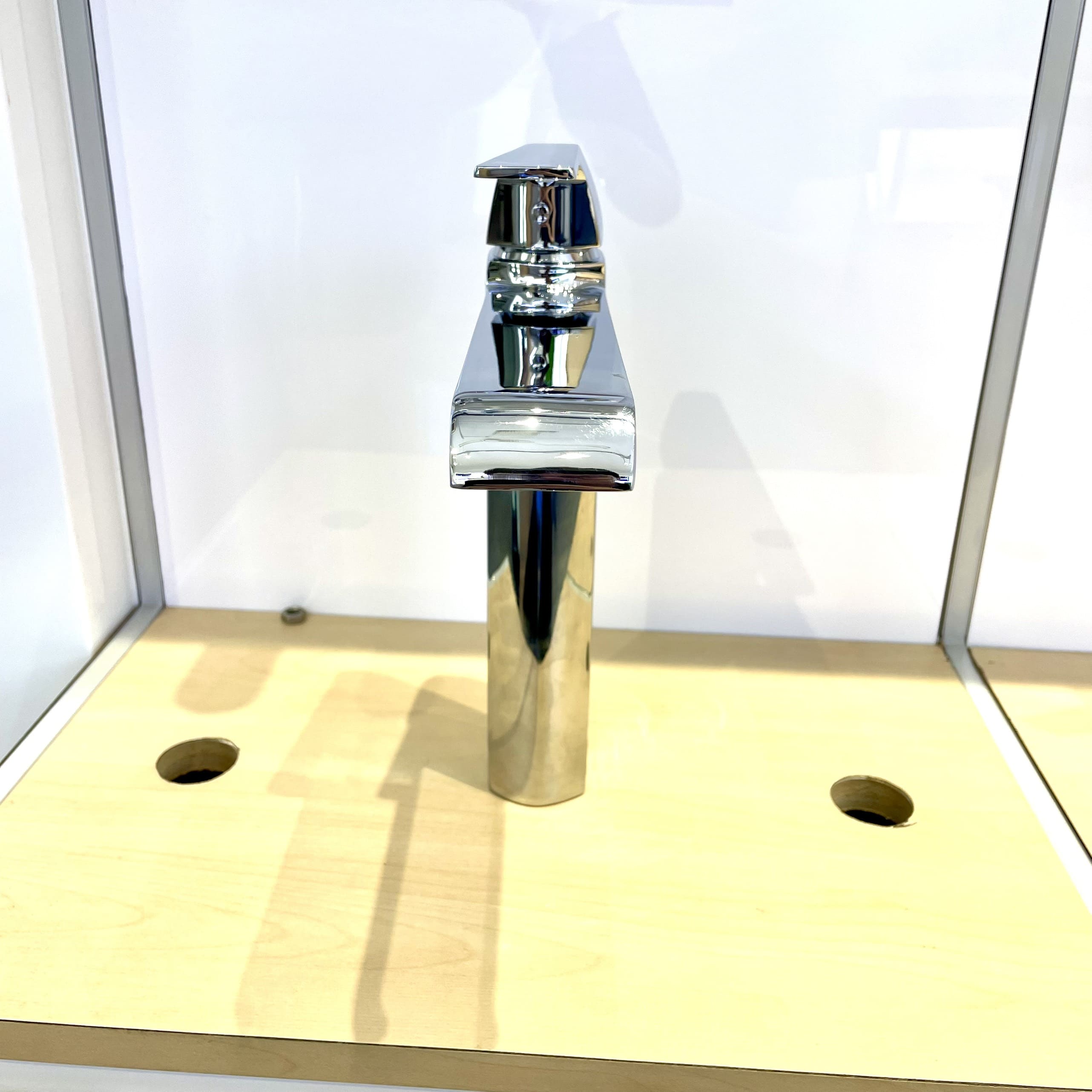 Vòi chậu lavabo COTTO CT1182AY lạnh thân cao Cubic