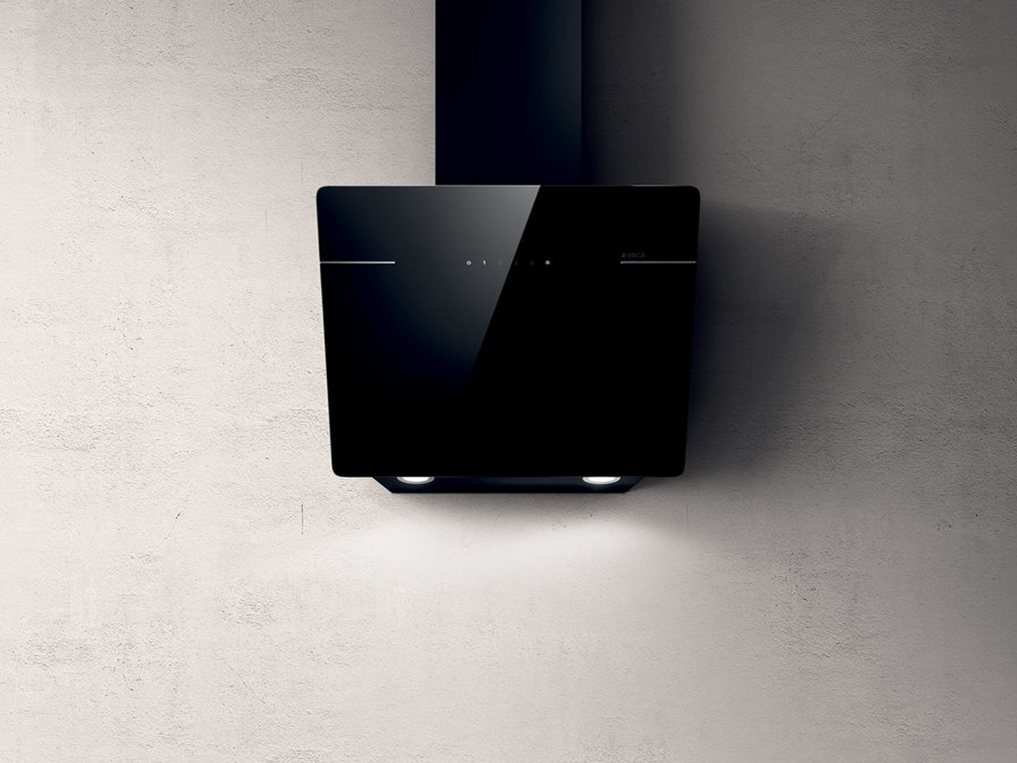 Máy hút mùi áp tường mặt kính vát ELICA L'ESSENZA