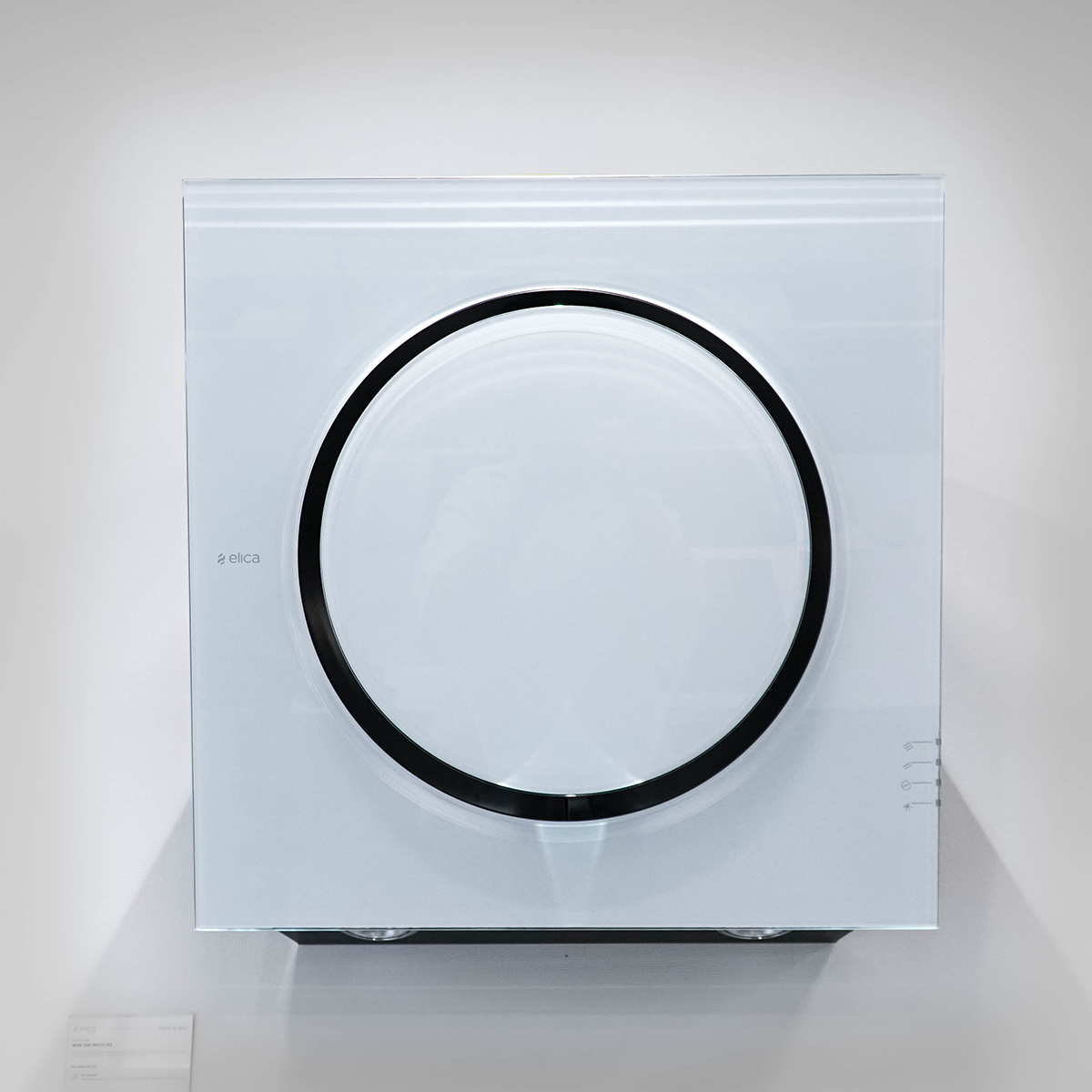 Máy hút mùi áp tường ELICA MINI OM