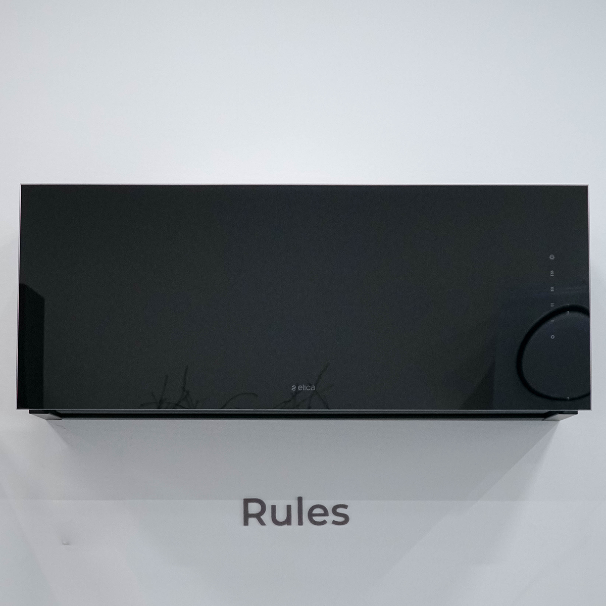 Máy hút mùi áp tường ELICA RULES