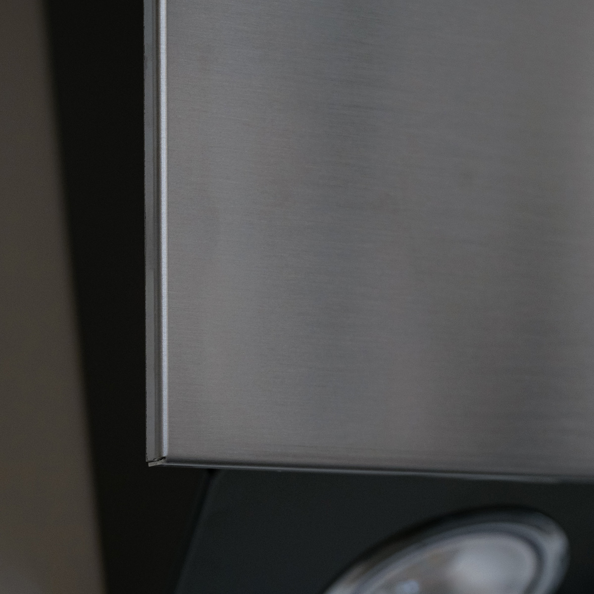 Máy hút mùi áp tường ELICA STRIPE