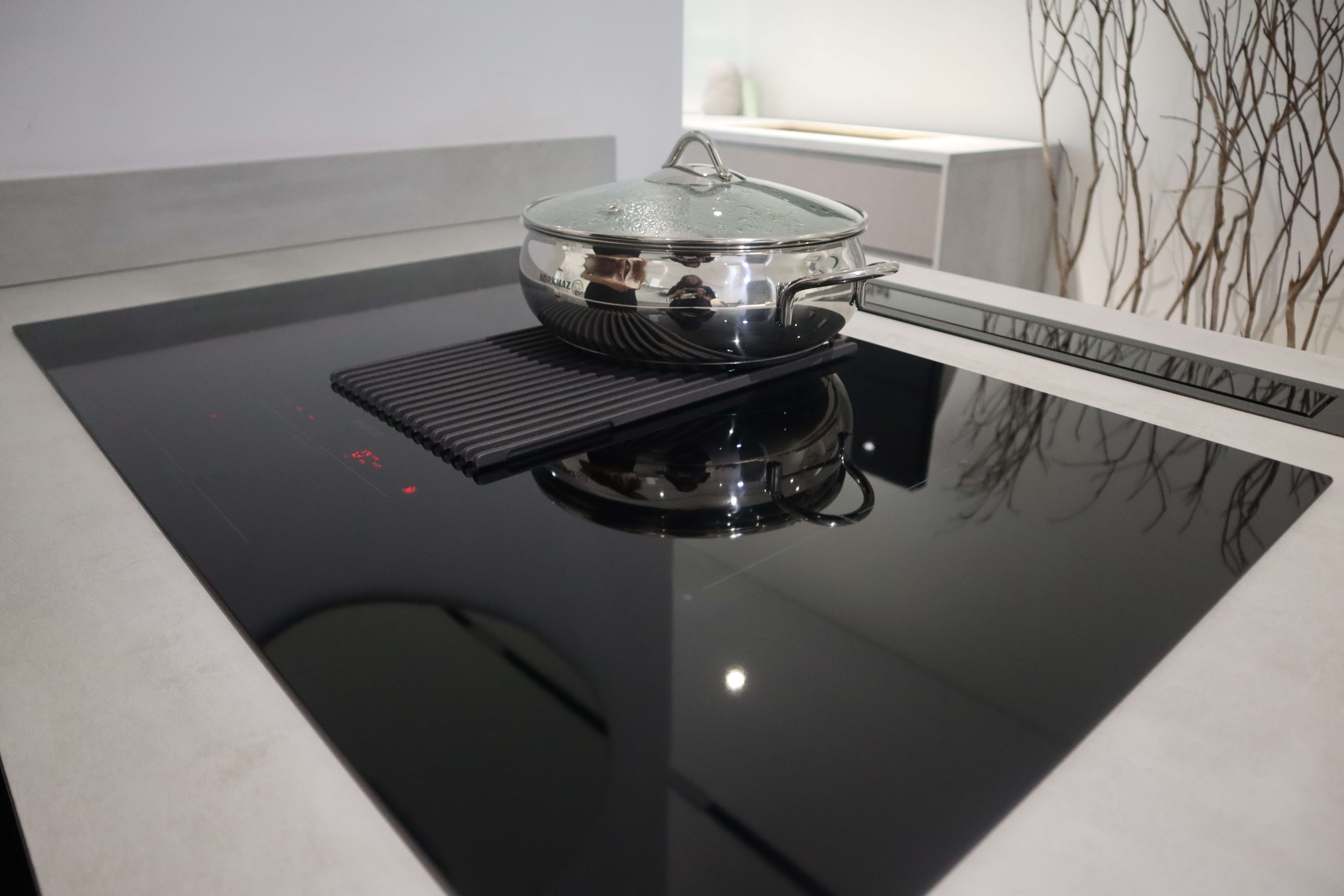 Bếp từ kết hợp hút mùi ELICA NikolaTesla LIBRA