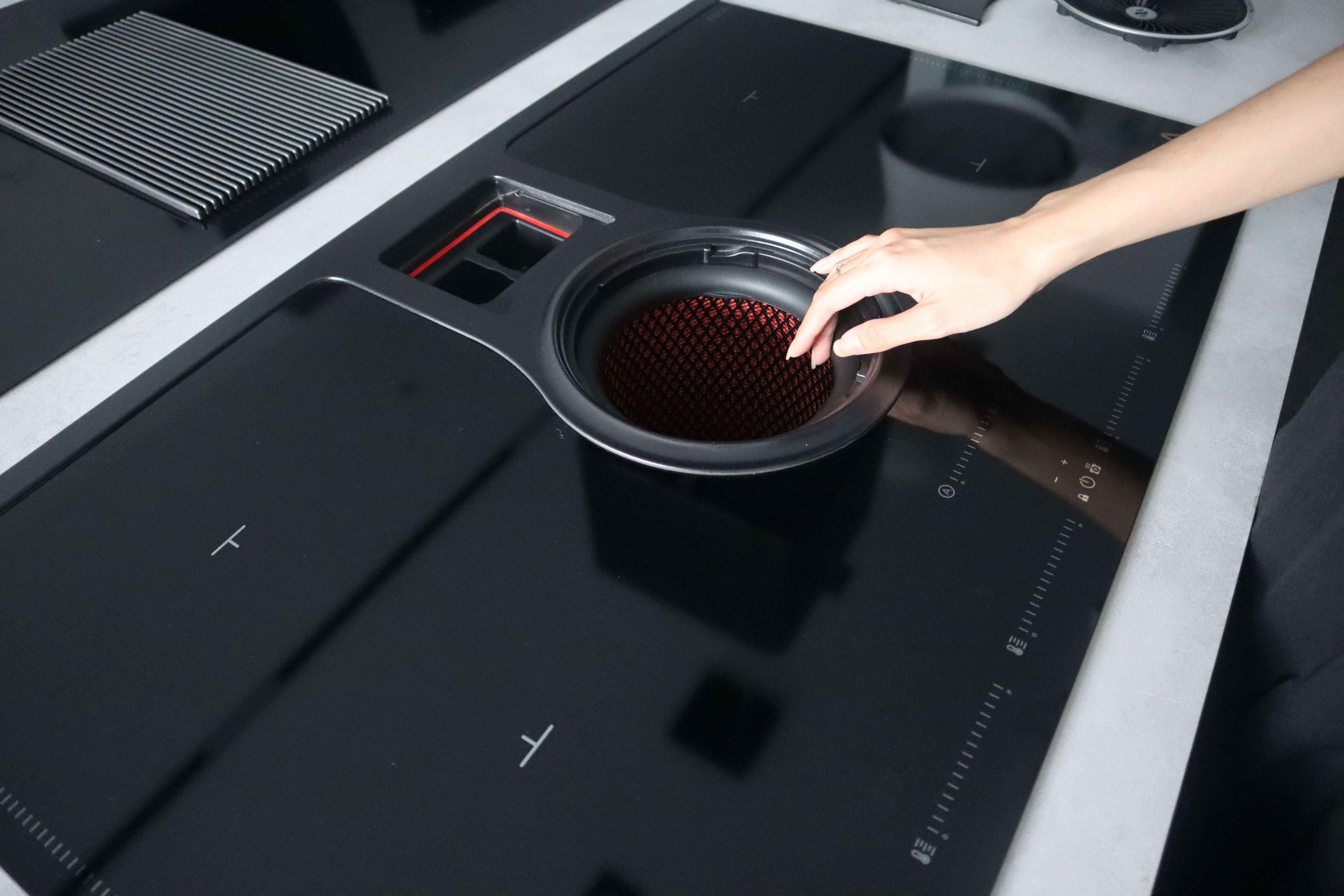 Bếp từ kết hợp hút mùi ELICA NikolaTesla ONE