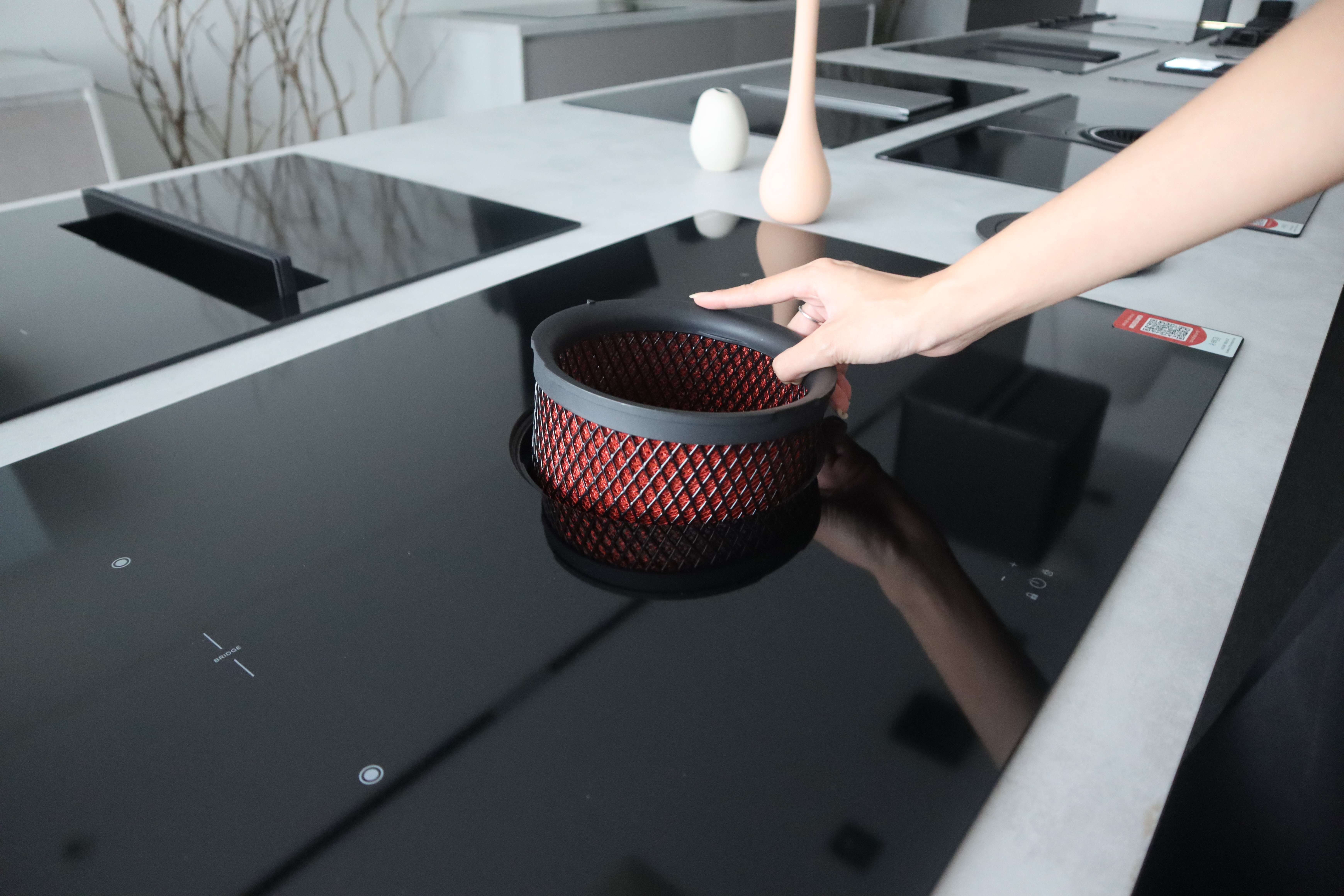 Bếp từ kết hợp hút mùi ELICA NikolaTesla SWITCH