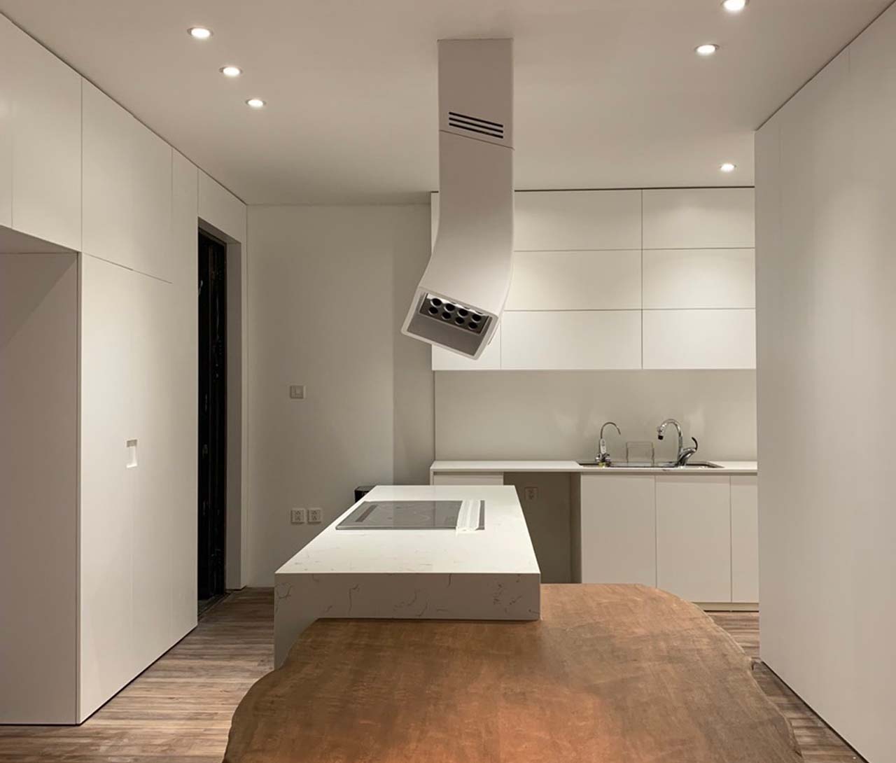 Máy hút mùi đảo ELICA SPOT PLUS ISLAND IX/A/90