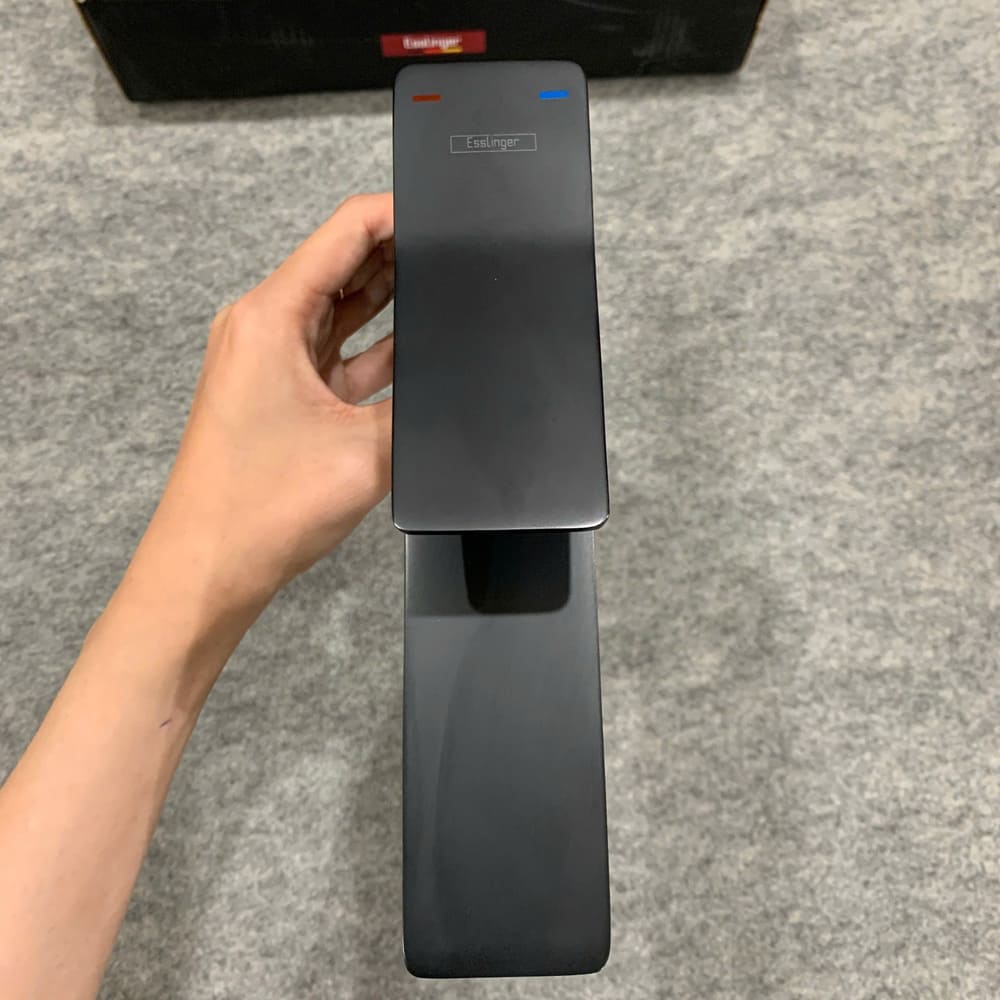 Vòi lavabo nóng lạnh thân cao Esslinger ES-25815-548H