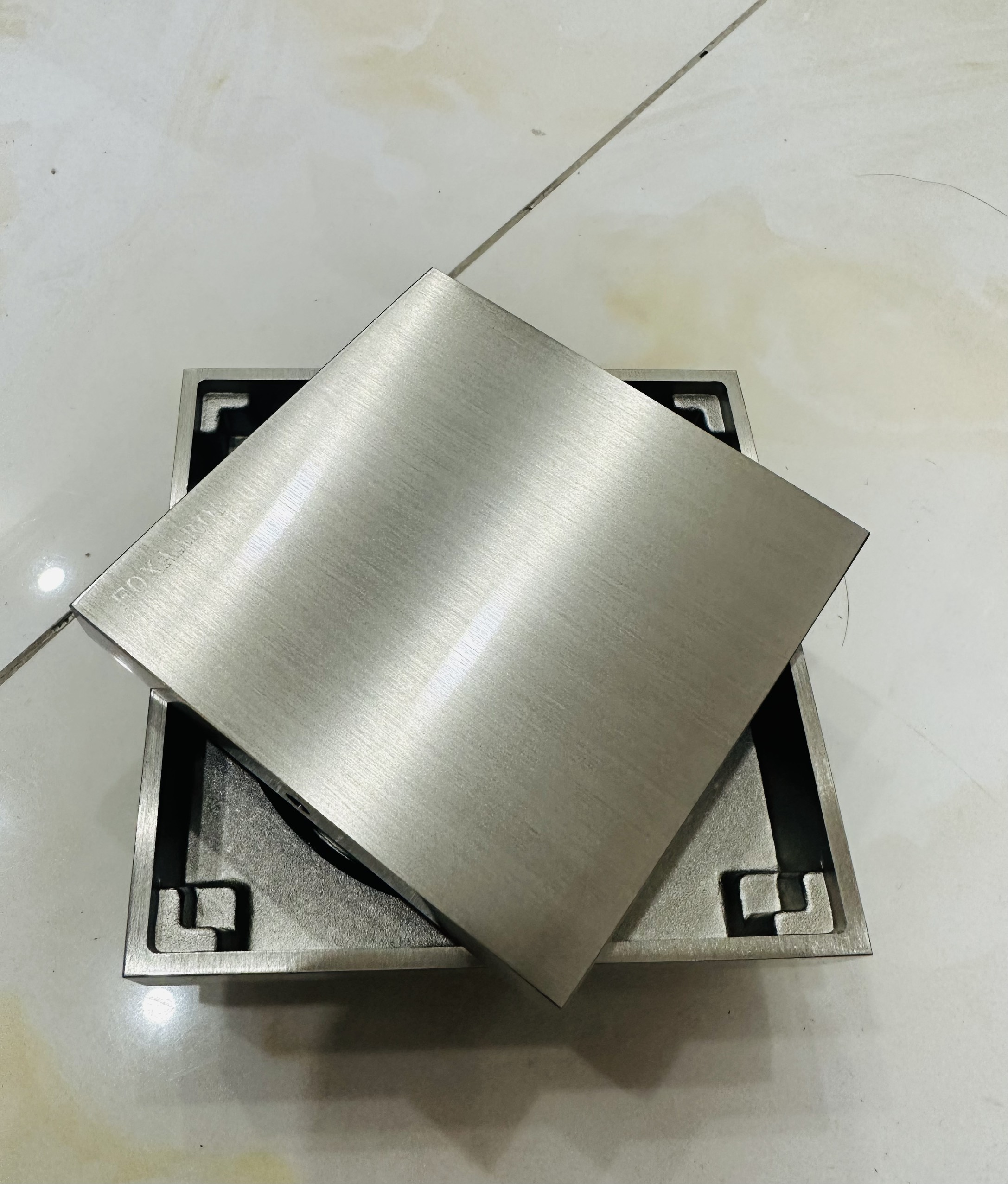 Phễu Thoát Sàn Foxaaron HP-8008-1