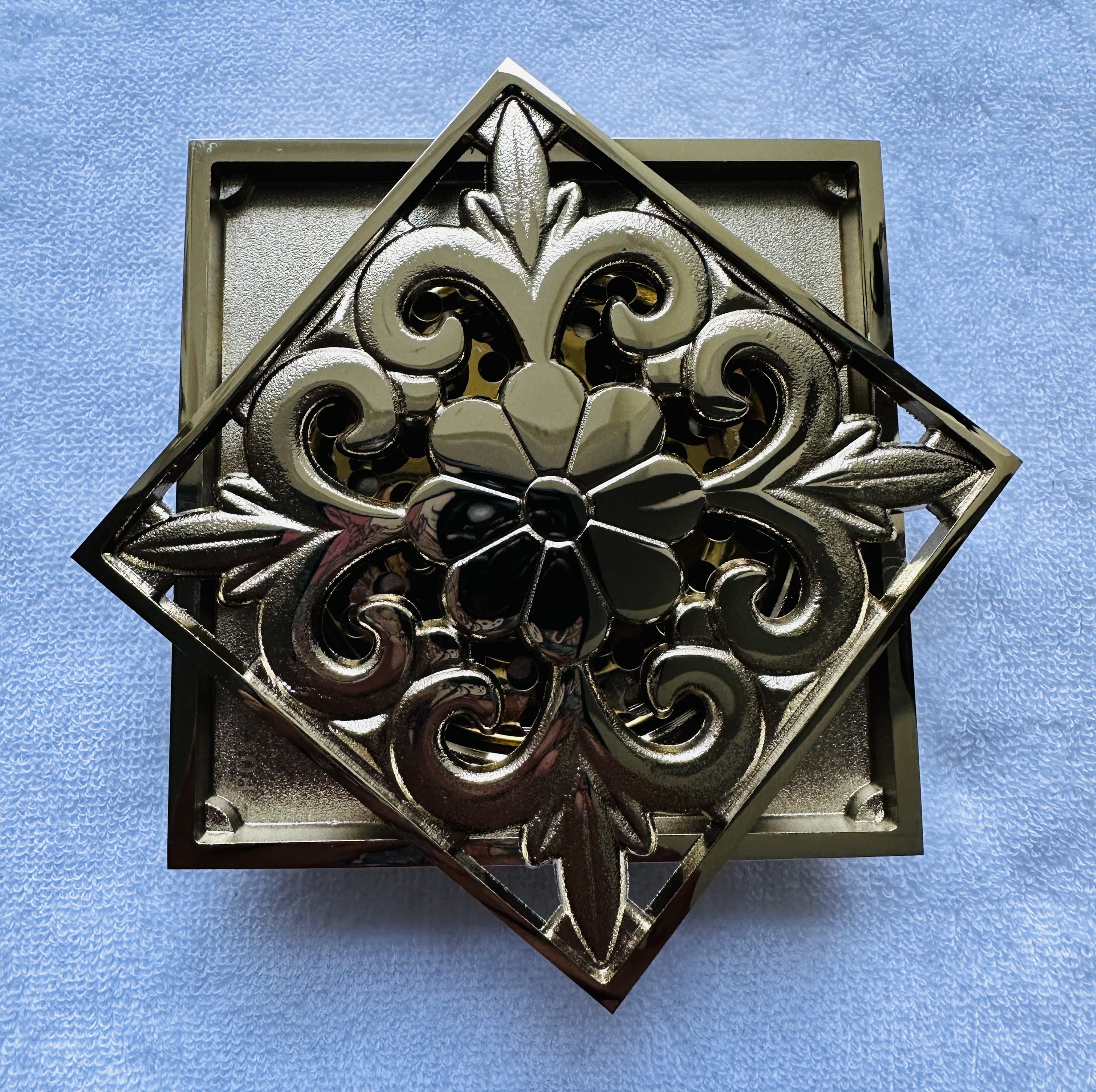 Phễu thoát sàn Foxaaron HP-PVD-8002-13