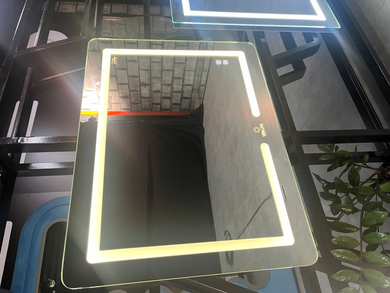 Gương Led GLS BQ35R68 chữ nhật ngang 80x60cm