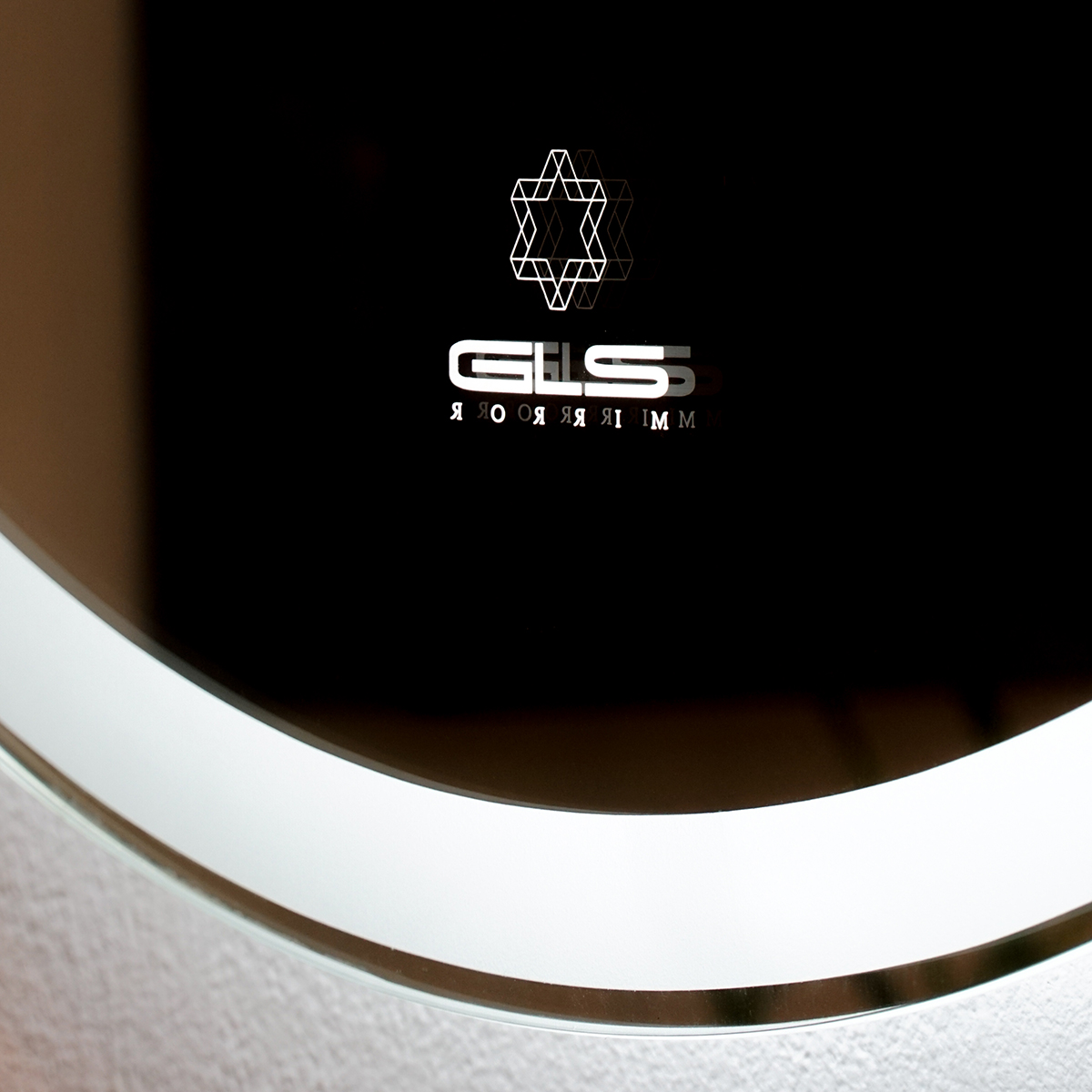 Gương led tròn D60cm GLS M20C86 ánh sáng ngoài hoa văn