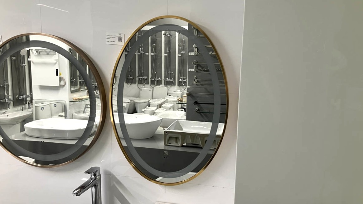 Gương led ellipes 50x70cm GLS ánh sáng trong khung viền nhôm