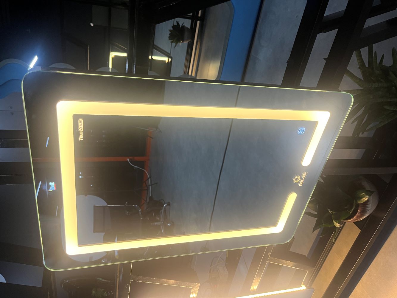 Gương Led GLS VQ35R58 chữ nhật đứng 60x80cm