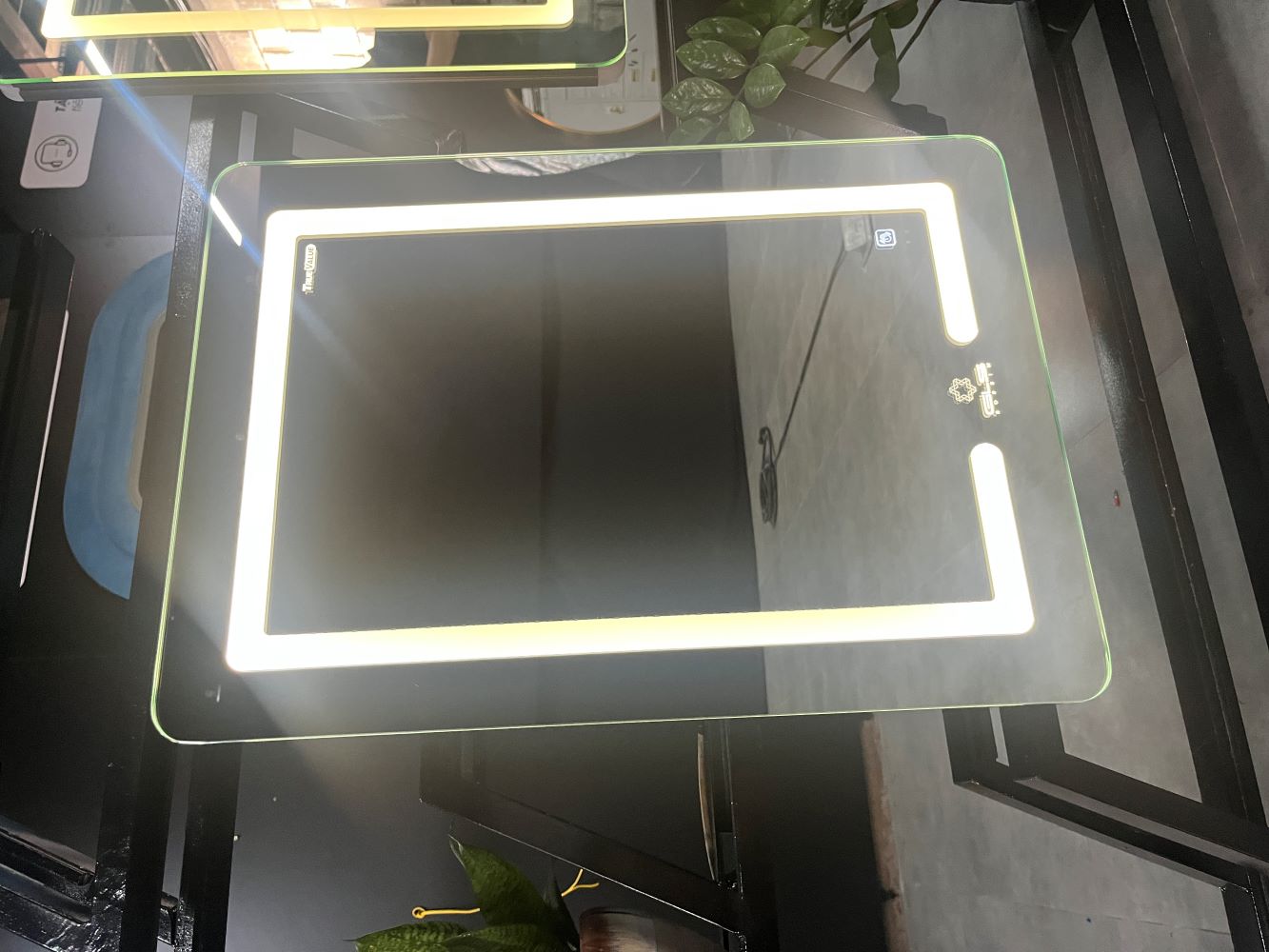 Gương Led GLS VQ35R58 chữ nhật đứng 60x80cm