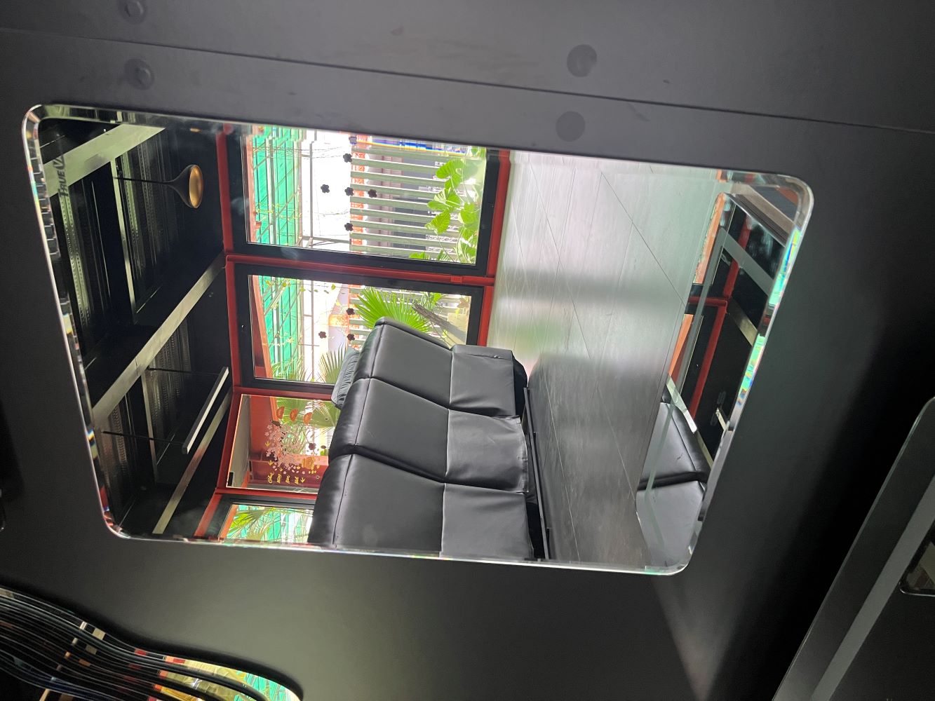 Gương trơn GLS VS00R31 chữ nhật đứng 50x70cm vát cạnh