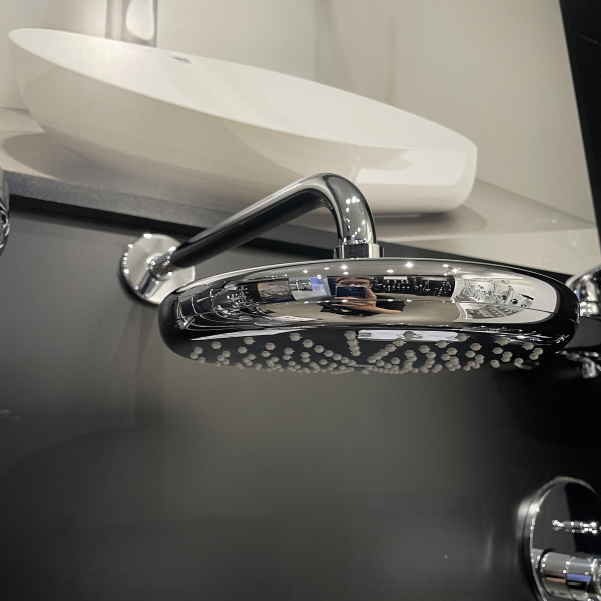 Bộ bát sen tắm gắn tường Tempesta 210 GROHE 26412000