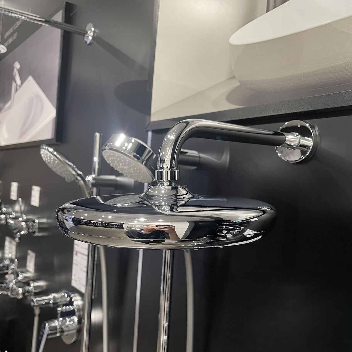 Bộ bát sen tắm gắn tường Tempesta 210 GROHE 26412000