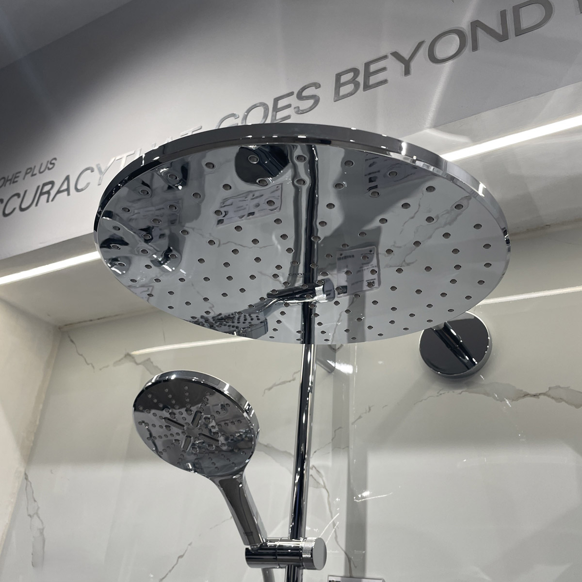 Bát sen gắn tường Grohe Rainshower Cosmopolitan 310 Grohe 26557000