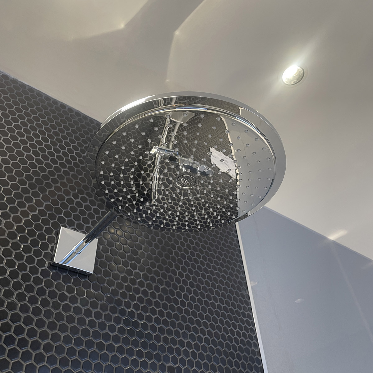 Bát sen tắm Rainshower Cosmopolitan 310 GROHE 27477000