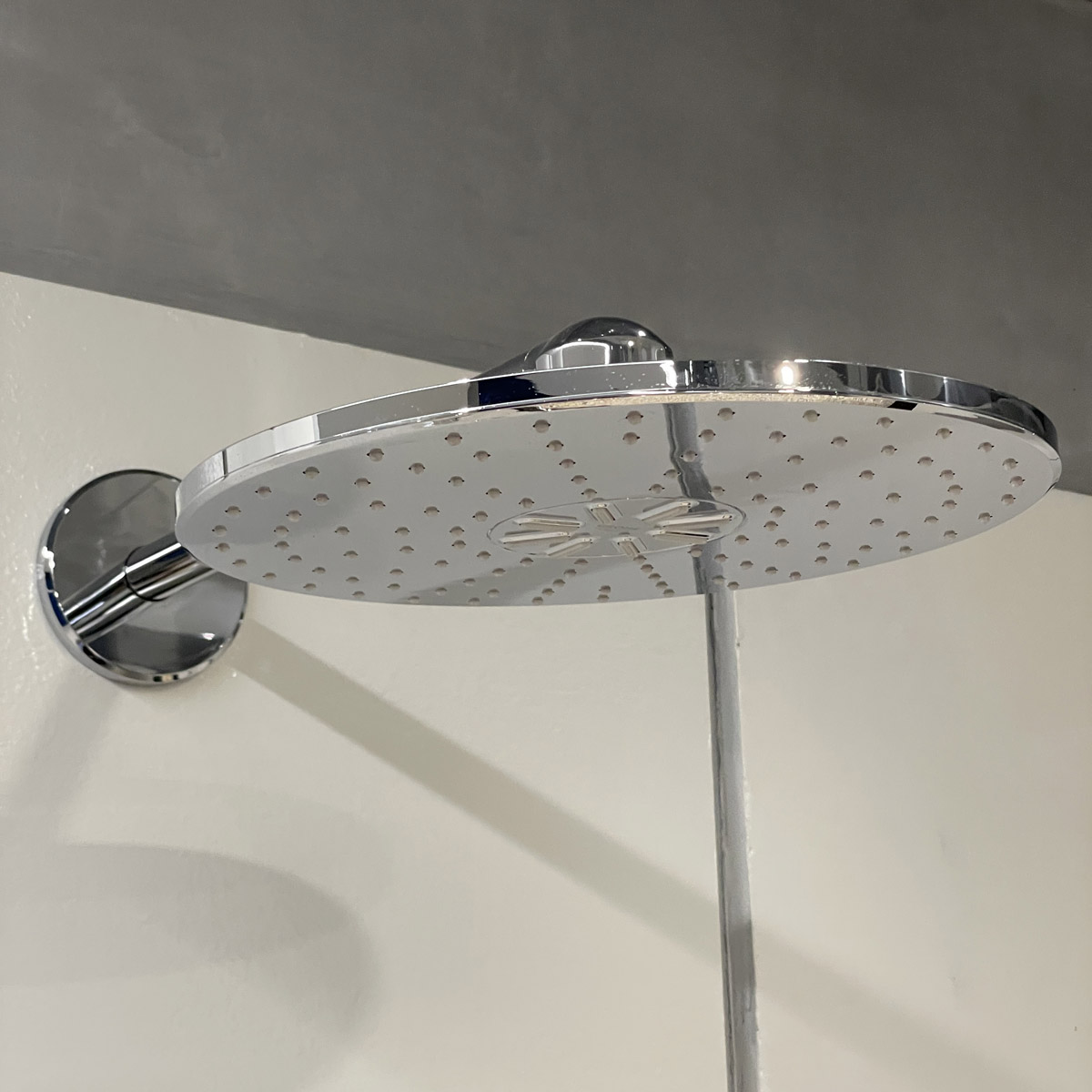 Bộ sen âm tường ổn nhiệt với bát sen GROHE 34705000