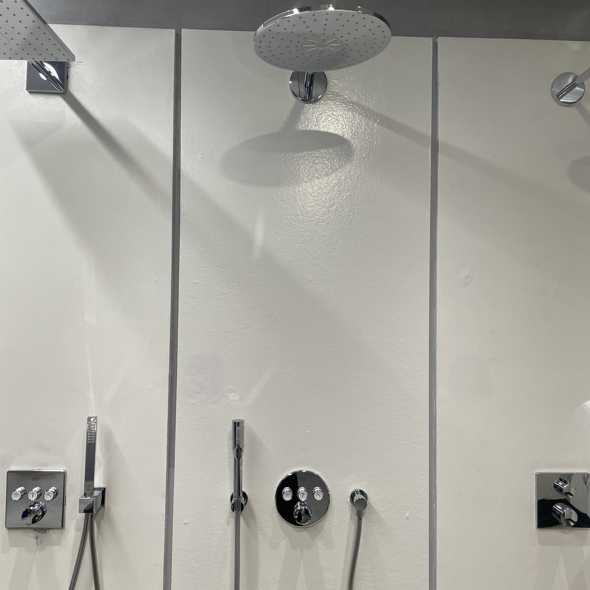 Bộ sen âm tường ổn nhiệt với bát sen GROHE 34705000