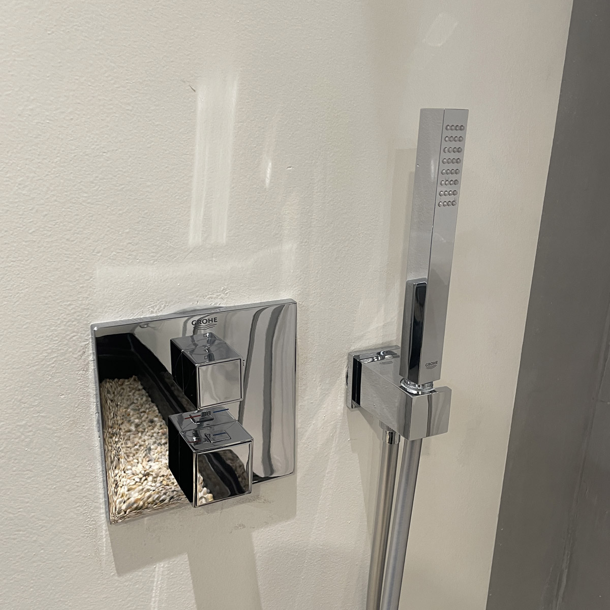 Bộ sen âm tường ổn nhiệt vuông Allure 230 GROHE 34741000