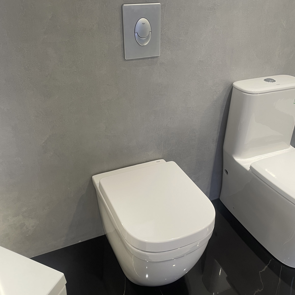 Thân bồn cầu đặt sàn Euro Ceramic GROHE 3933900H