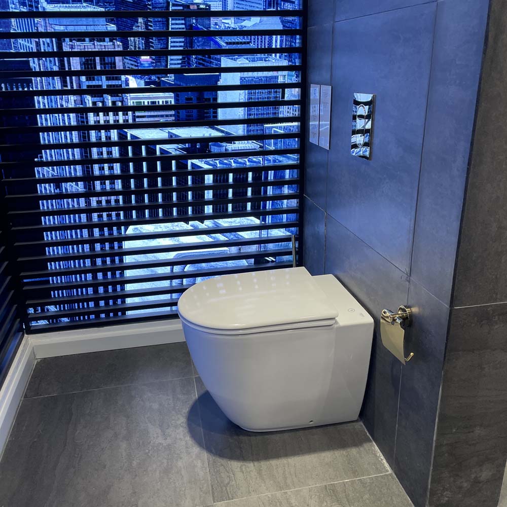 Thân bồn cầu đặt sàn Essence GROHE 3957300H