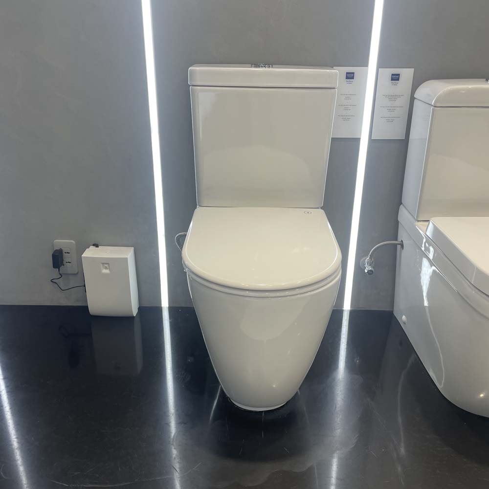 Thân bồn cầu 2 khối Essence GROHE 3957200H