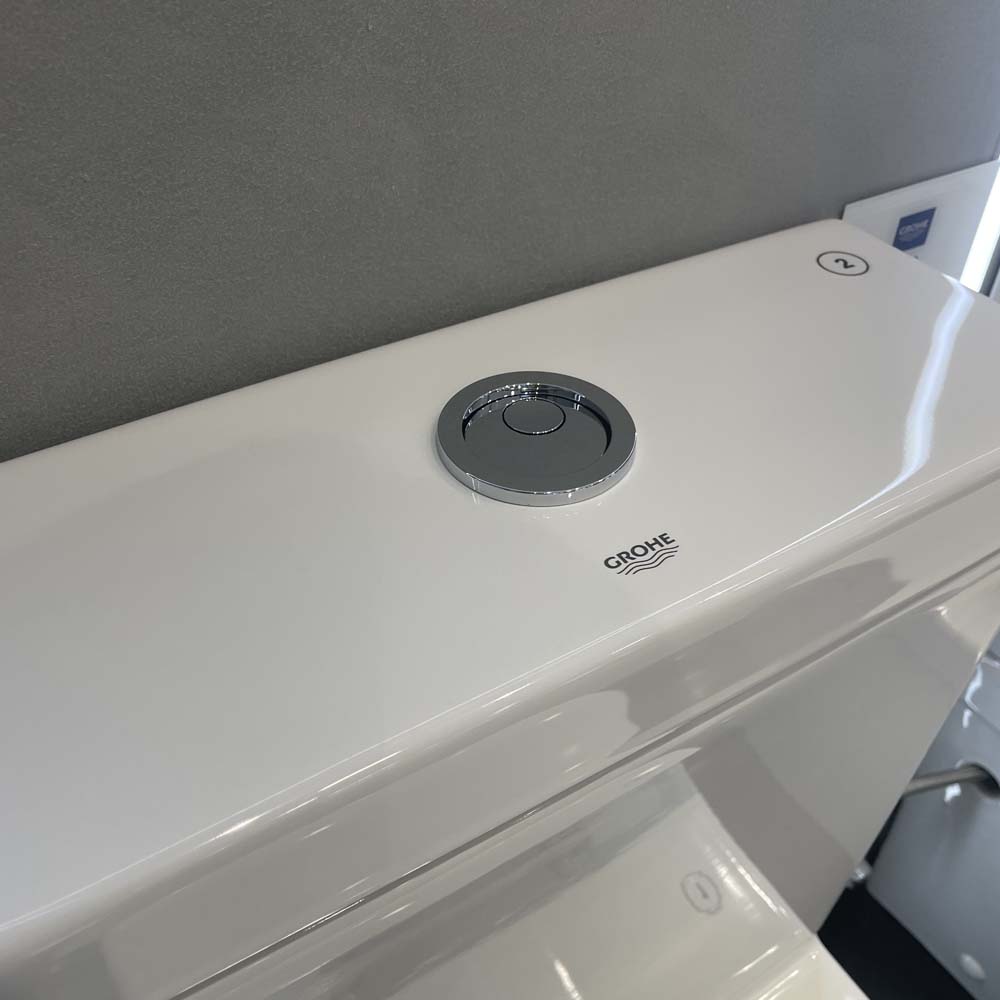 Thân bồn cầu 2 khối Essence GROHE 3957200H