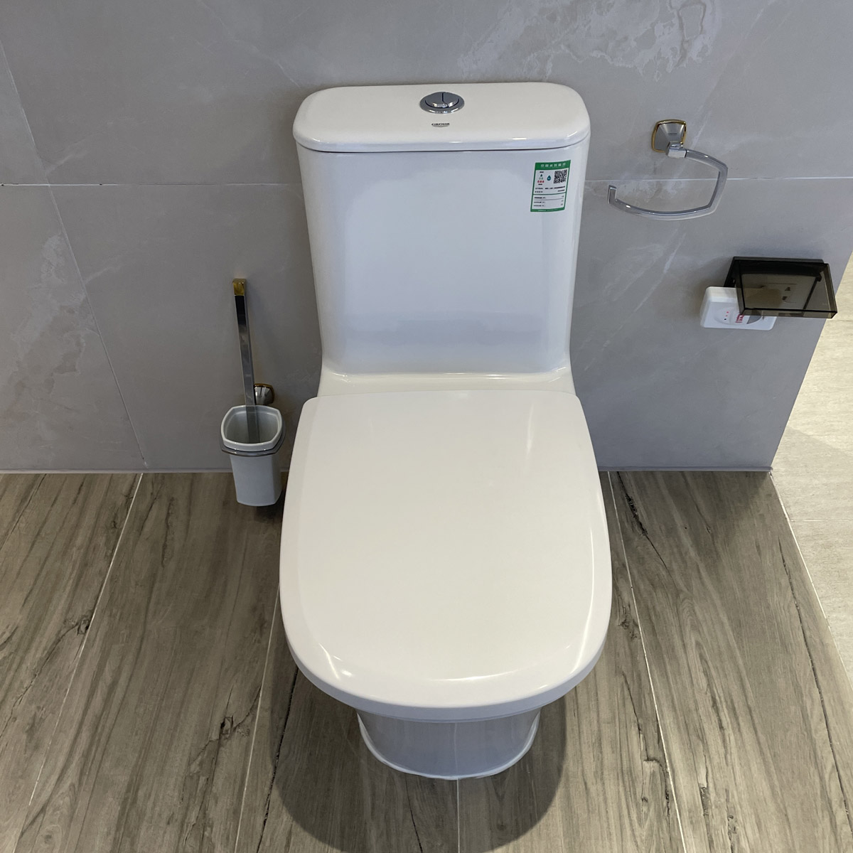 Bồn cầu một khối Eurostyle GROHE 39310000