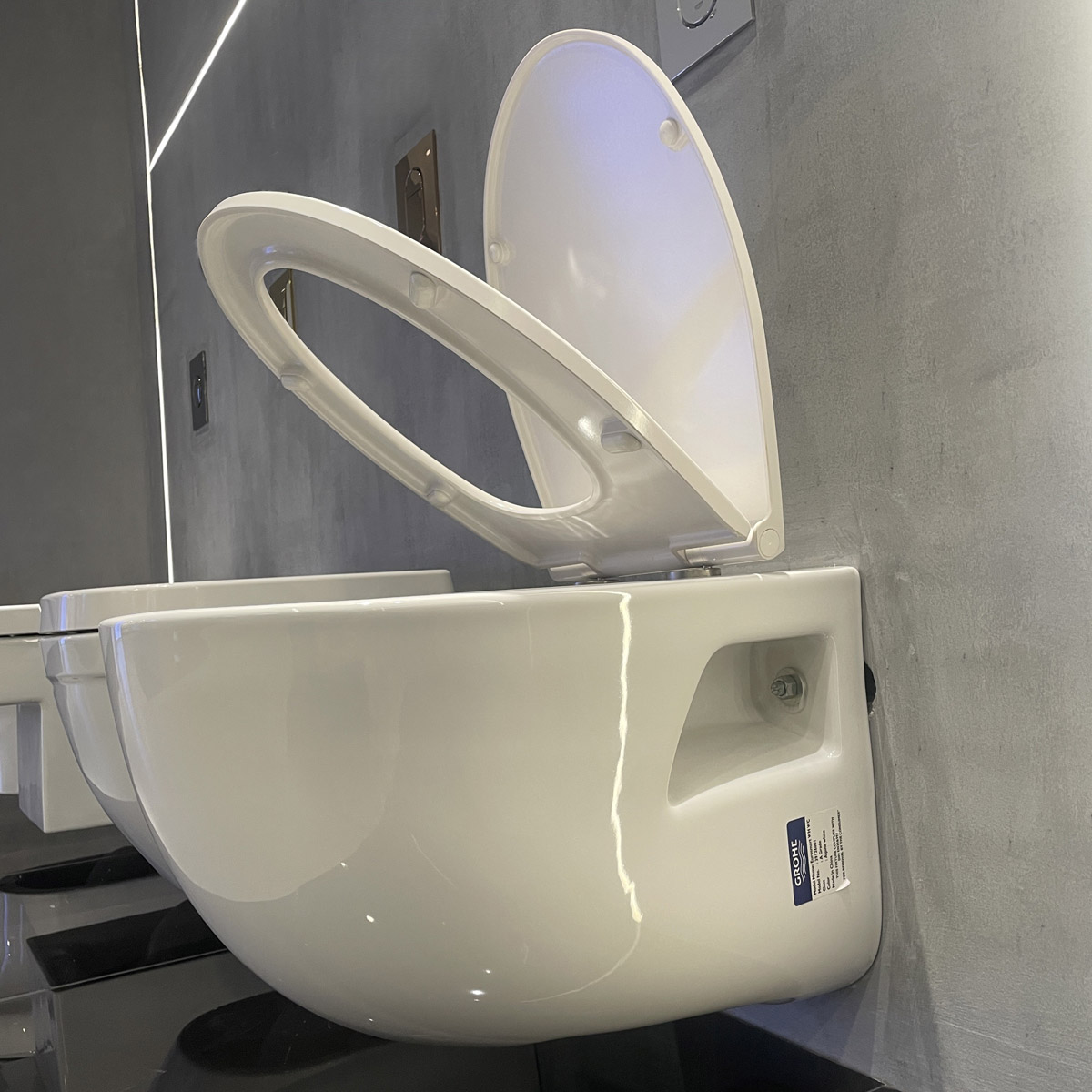 Bồn cầu treo tường Eurosmart GROHE 39126001