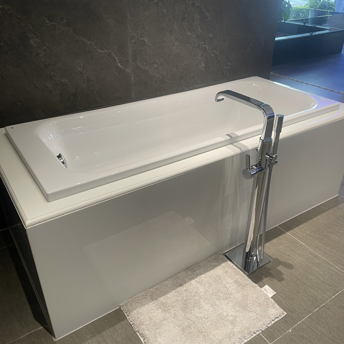 Bồn tắm xây 1m7 Eurosmart Grohe 39150000