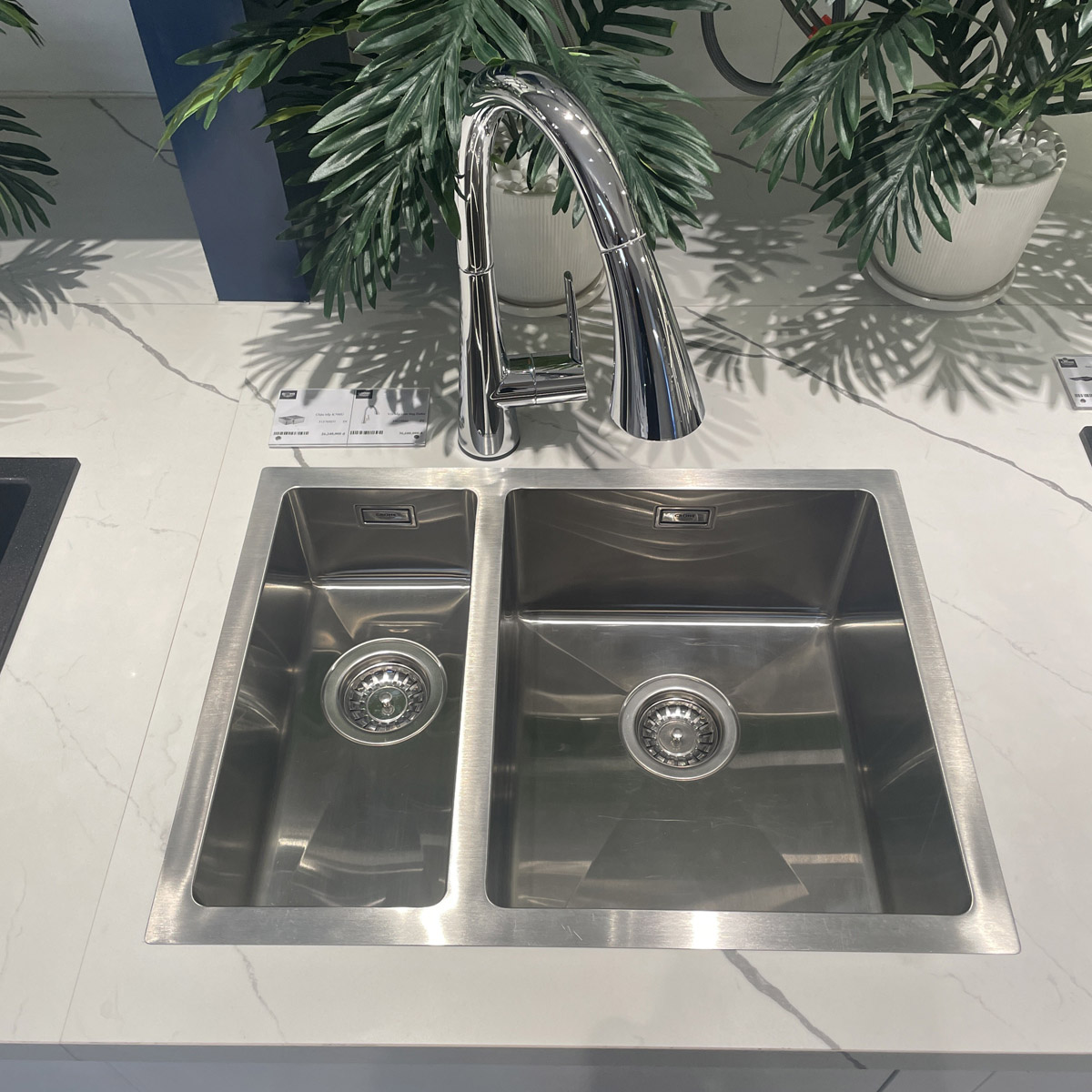 Chậu rửa chén 2 hộc K700U GROHE 31576SD1