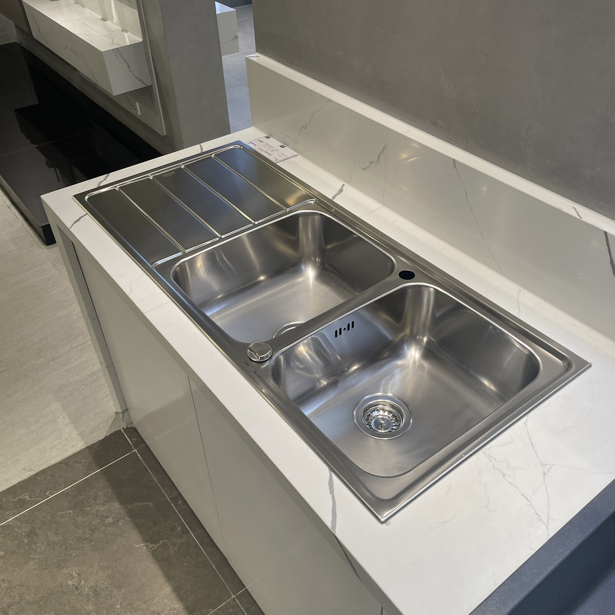 Chậu rửa chén 2 hộc cánh trái K500 GROHE 31588SD1