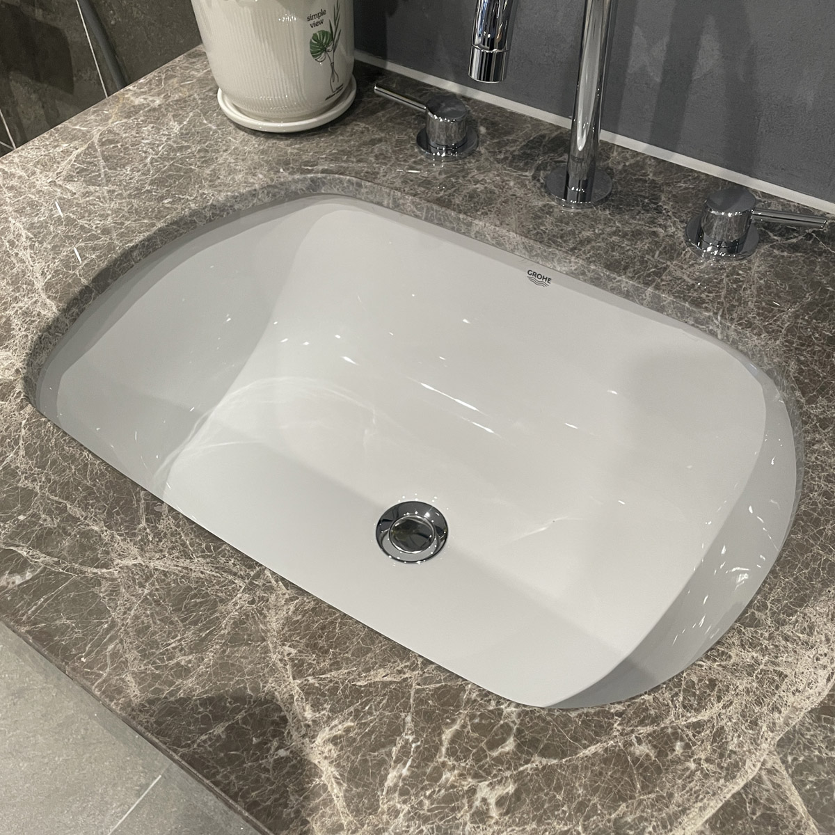 Chậu rửa mặt lavabo âm bàn GROHE 39125001