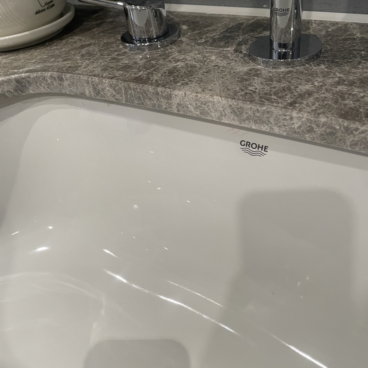 Chậu rửa mặt lavabo âm bàn GROHE 39125001